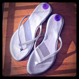 NWT Gorgeous Italian-Made Rhinestone Sandals